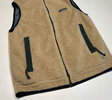 Load image into Gallery viewer, Fleece Vest (small)