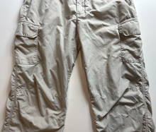 Load image into Gallery viewer, Belted Hiking Pants (women&#39;s small)