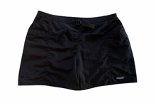 Load image into Gallery viewer, Belted Vintage Shorts (large)