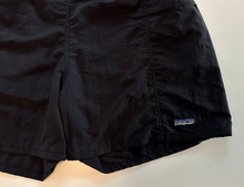 Load image into Gallery viewer, Belted Vintage Shorts (large)