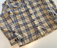 Load image into Gallery viewer, Flannel Shirt (small)