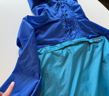 Load image into Gallery viewer, Rain Pullover (x-small)