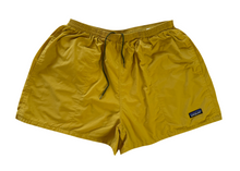Load image into Gallery viewer, Vintage Shorts (x-large)