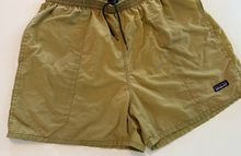 Load image into Gallery viewer, Vintage Shorts (large)