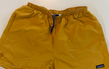Load image into Gallery viewer, Vintage Shorts (large)