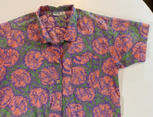 Load image into Gallery viewer, Vintage Hawaiian Shirt (S/M)