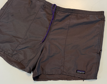 Load image into Gallery viewer, Vintage Shorts (x-large)