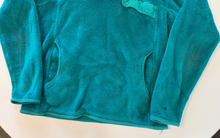 Load image into Gallery viewer, Fleece Pullover (women&#39;s medium)