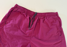 Load image into Gallery viewer, Vintage Shorts (women's large/men's medium)