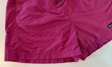 Load image into Gallery viewer, Vintage Shorts (women's large/men's medium)