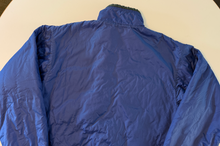 Load image into Gallery viewer, Vintage Puffer Pullover (medium)