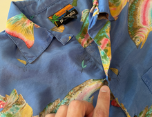 Load image into Gallery viewer, Hawaiian Shirt (small)