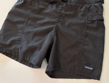 Load image into Gallery viewer, Belted Vintage Shorts (medium)