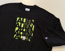 Load image into Gallery viewer, Alien Crew Crewneck (medium)