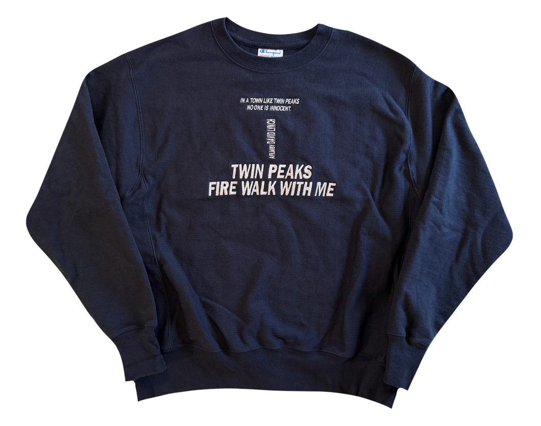 Twin Peaks Crewneck (large) DEFECT