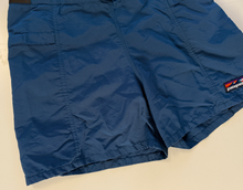 Load image into Gallery viewer, Belted Vintage Shorts (S/M)