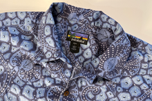 Load image into Gallery viewer, Hawaiian Shirt (large)