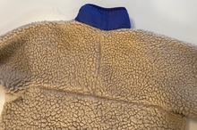 Load image into Gallery viewer, Deep Pile Vintage Fleece Jacket (large)