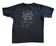 Load image into Gallery viewer, Vintage T-Shirt (large)