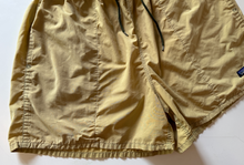 Load image into Gallery viewer, Vintage Shorts (x-large)