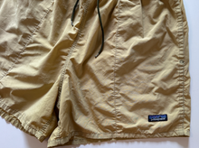 Load image into Gallery viewer, Vintage Shorts (x-large)