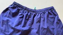 Load image into Gallery viewer, Vintage Shorts (women's large/men's medium)