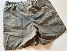 Load image into Gallery viewer, Vintage Shorts (medium/large)