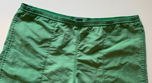 Load image into Gallery viewer, Vintage Shorts (38-40)