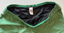 Load image into Gallery viewer, Vintage Shorts (38-40)