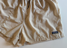 Load image into Gallery viewer, Vintage Shorts (x-large)
