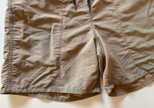 Load image into Gallery viewer, Vintage Faded Shorts (35-37)