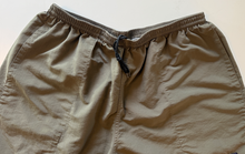 Load image into Gallery viewer, Vintage Shorts (large)