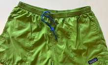 Load image into Gallery viewer, Vintage Shorts (medium)