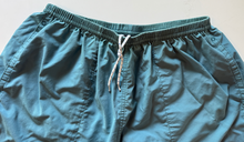 Load image into Gallery viewer, Vintage Shorts (x-large)
