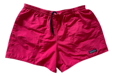 Load image into Gallery viewer, Vintage Shorts (medium)