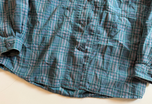 Load image into Gallery viewer, Vintage Pattern Shirt (women's large/men's small)