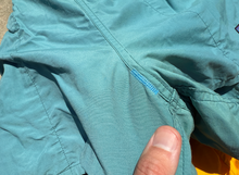 Load image into Gallery viewer, Vintage Shorts (x-large)