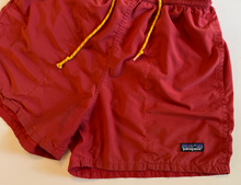 Load image into Gallery viewer, Vintage Shorts (small)