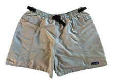 Load image into Gallery viewer, Belted Vintage Shorts (large)