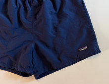 Load image into Gallery viewer, Vintage Shorts (medium)