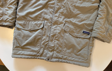 Load image into Gallery viewer, Heavy Down Filled Coat (medium)