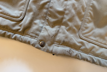 Load image into Gallery viewer, Heavy Down Filled Coat (medium)