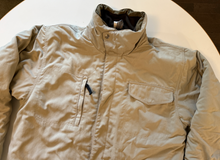 Load image into Gallery viewer, Heavy Down Filled Coat (medium)