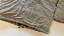 Load image into Gallery viewer, Heavy Down Filled Coat (medium)