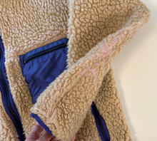 Load image into Gallery viewer, Vintage Fleece Jacket (medium)