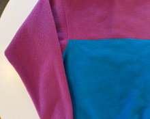 Load image into Gallery viewer, Vintage Fleece Pullover (small/medium)