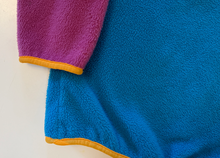 Load image into Gallery viewer, Vintage Fleece Pullover (small/medium)