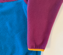 Load image into Gallery viewer, Vintage Fleece Pullover (small/medium)