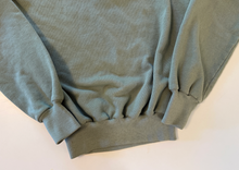 Load image into Gallery viewer, Vintage Zip up Pullover (x-small)